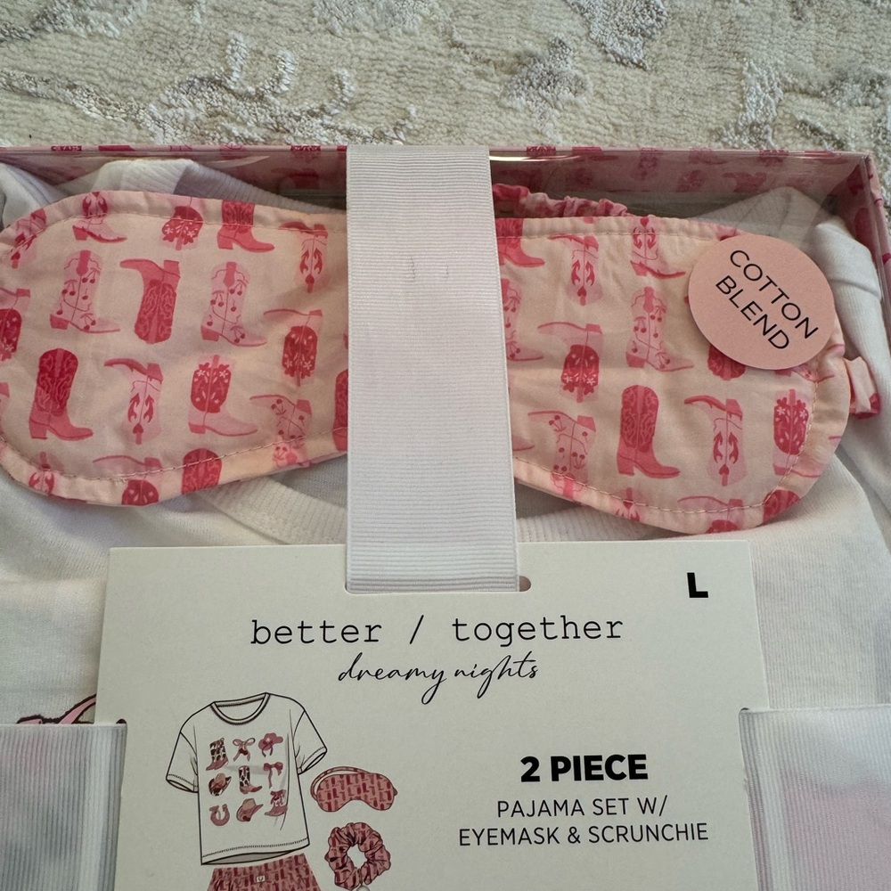 Cowboy style Pajama Set with Eyemask and Scrunchie Large NIB Pink & white colors - Picture 6 of 6